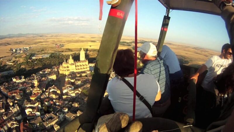 Hot Air Balloon Over Segovia & Hop-On&Hop-Off Touristic Bus - Key Points
