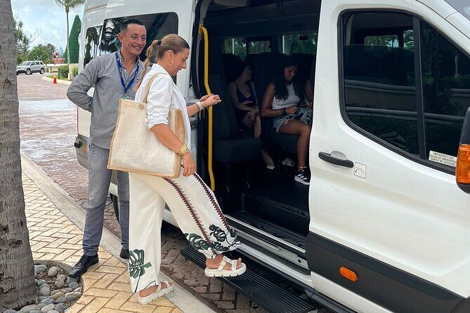 Hotel transportation Cancun to Cancun Airport 1-8 people - Who Should Consider This Service?