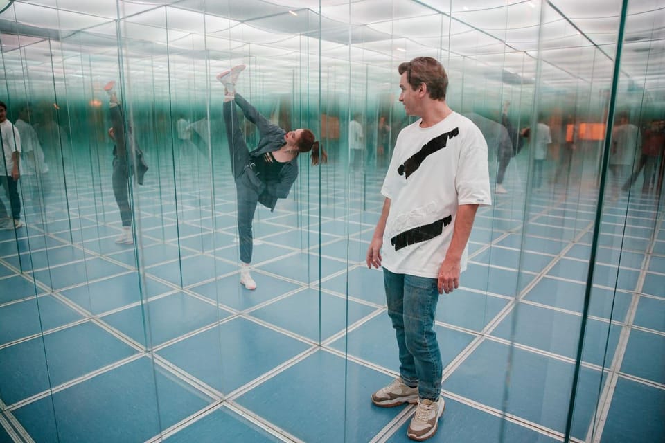 ''House Of Attractions'': Glass Labyrinth Family Ticket 2+1 - Practical Details and Tips