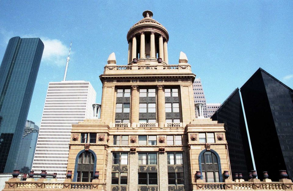 Houston: Sights of Downtown Smartphone Audio Walking Tour - Key Points