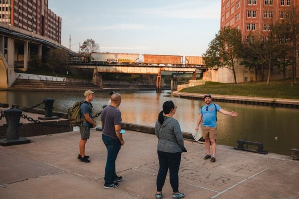 Houston: Street Art & Small Bar Tour - Discover Houstons Theater District