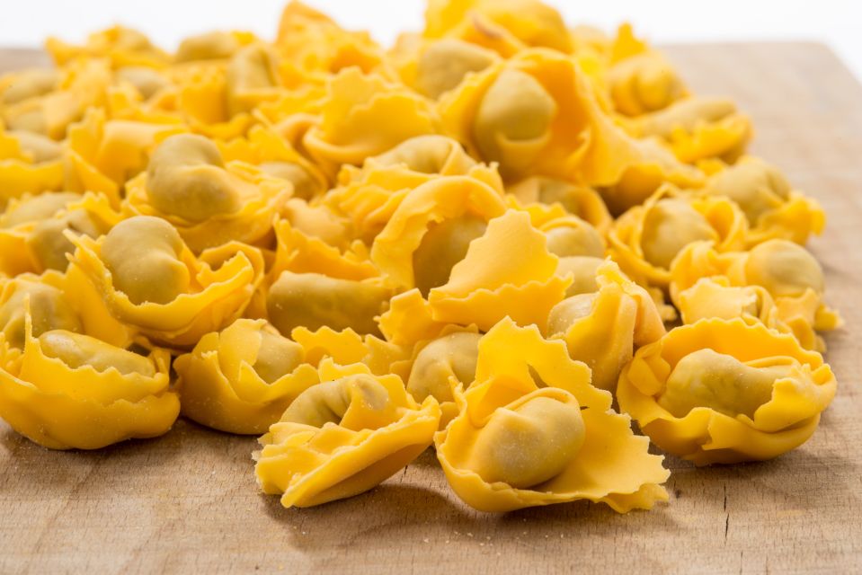 How To: Pasta and Tiramisu Class at a Local's Home - Reserving Your Class