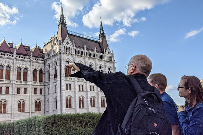How Was the Past Changed, Tour in Budapest Downtown - A Journey Through Budapests Golden Age