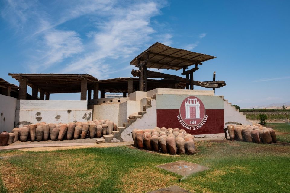 Huacachina: Private Transport Tour With Pisco Tasting & Sunset - Lunch and Free Time