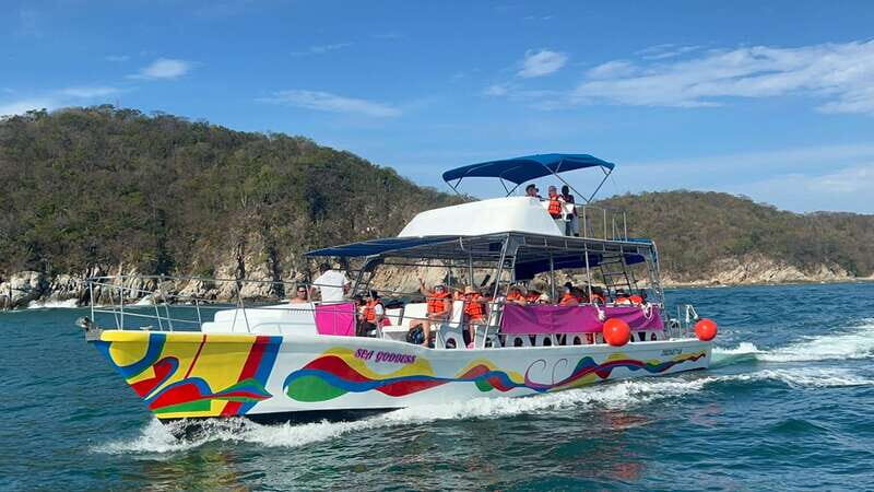 Huatulco: Bays Boat Tour with Snorkeling and Hotel Pickup - Authentic Experiences and Common Concerns