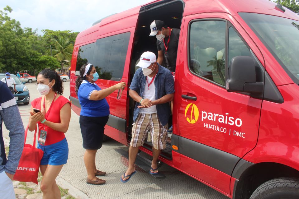 Huatulco: Private Round Transfer From Airport to Hotel Zone - Key Points