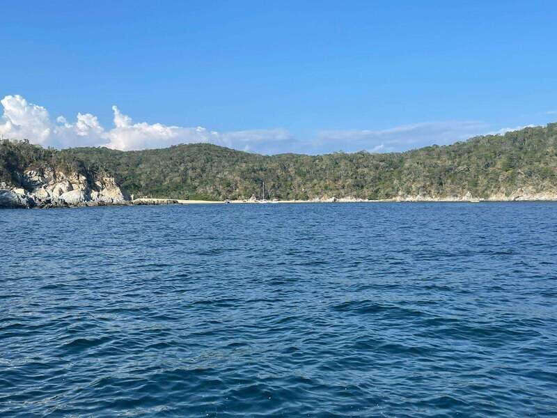 Huatulco: Private Tour Seven Bays HT - Key Points