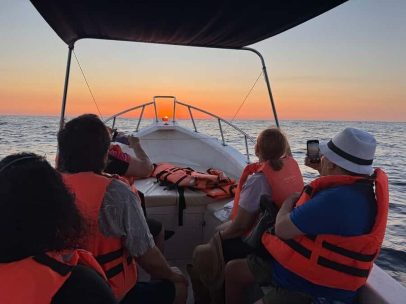 Huatulco: Sail at dawn and watch the marine life - Key Points