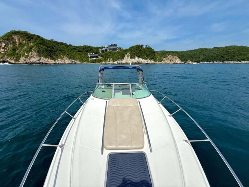 Huatulco: Sunset Yacht Cruise with drinks - An In-Depth Look at the Sunset Yacht Cruise Experience
