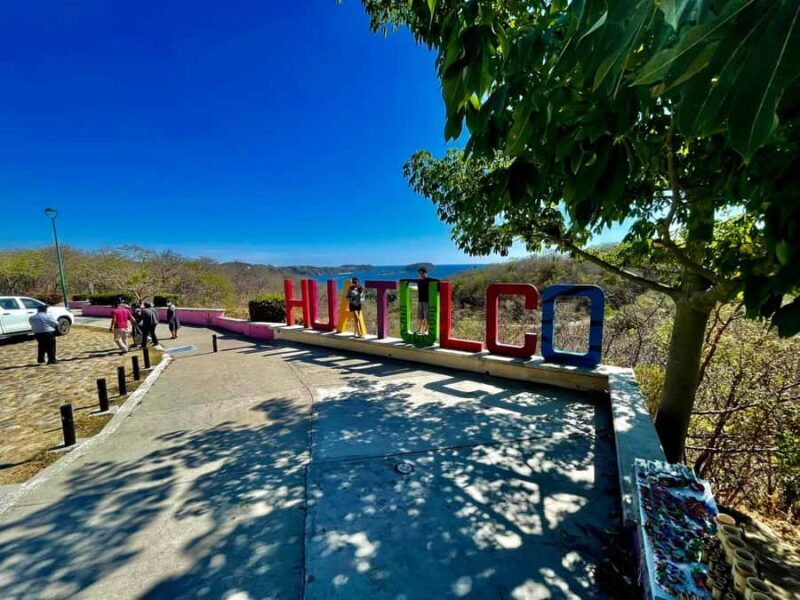 Huatulco: Viewpoints and snorkeling at La Entrega beach - The Itinerary in Detail