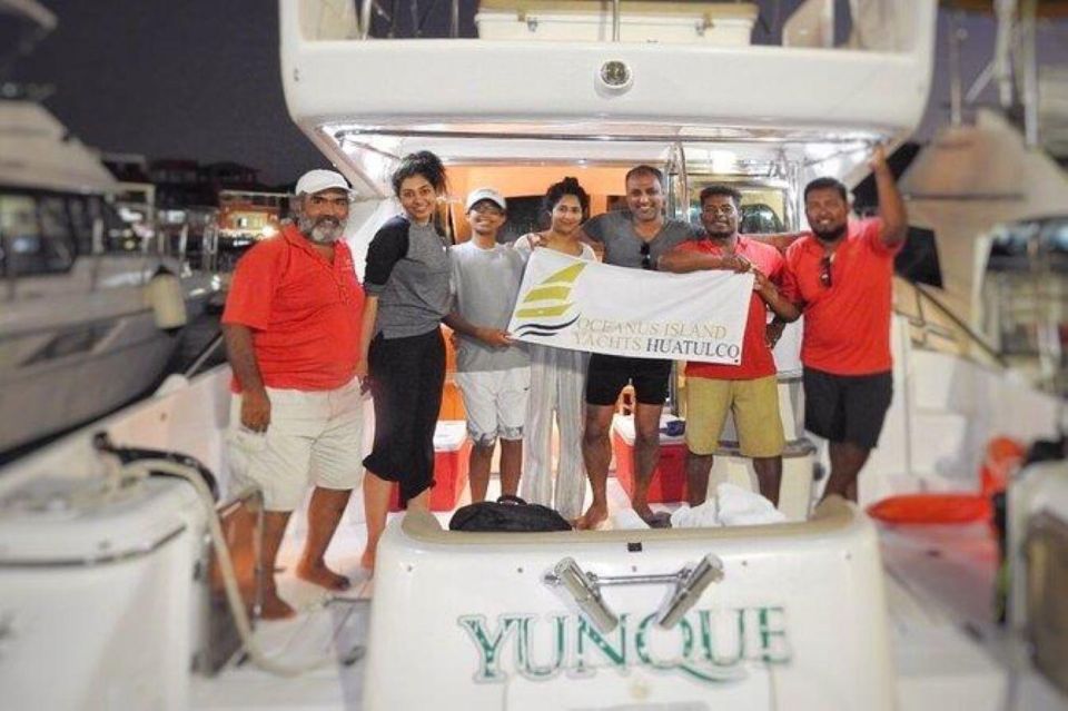 Huatulco: Yacht Charter With Crew in Santa Cruz Huatulco - Ideal for Relaxation and Adventure