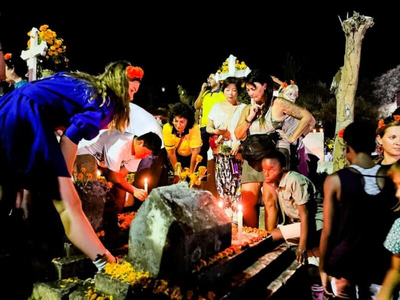 Huatulco: Zapotec Animas Nighttime Experience of the Day of the Dead. - A Thoughtful Introduction to an Ancient Tradition