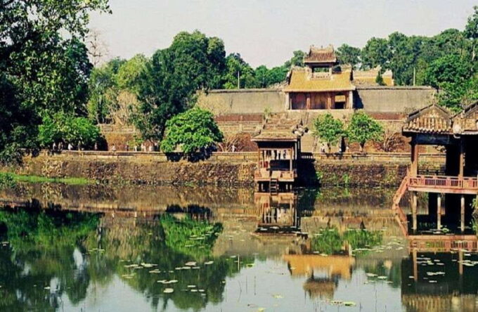 Hue City Motorbike Tour to Countryside, Pagoda & Royal Tombs - Tips for an Enjoyable Tour