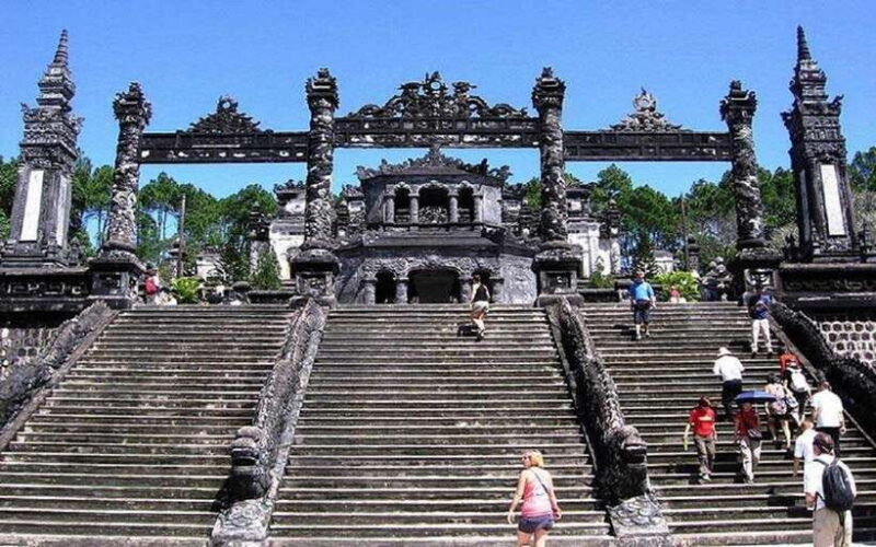 Hue City Tour 1 Day by Private Car and Dragon Boat Cruise - Thien Mu Pagoda Visit