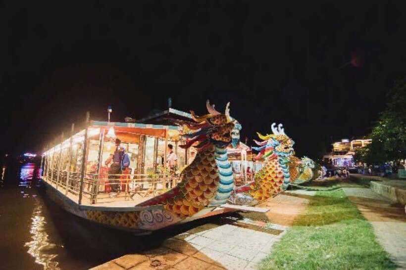 Hue Cyclo Tour, Folk Music on Perfume River With Hue Cuisine - Key Points
