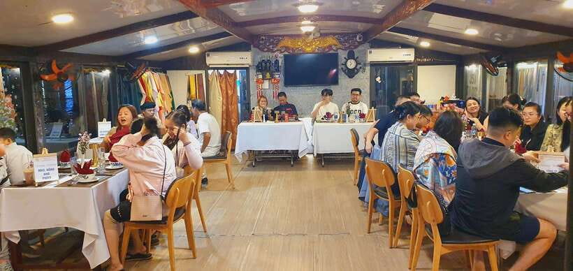 Hue: Folk Song on Perfume River Dragon Boat With Dinner - Key Points