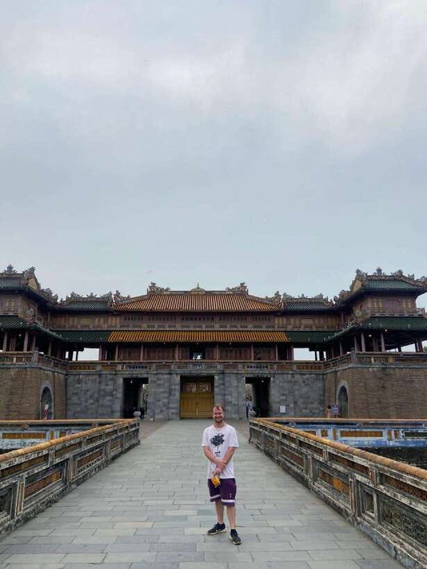 Hue : Full-Day City Tour With Thien Mu Pagoda and Lunch - Thien Mu Pagoda