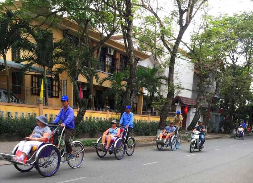 Hue Heritage Tour by Cyclo: Citadel, Museums & Local Market - Dong Ba Market