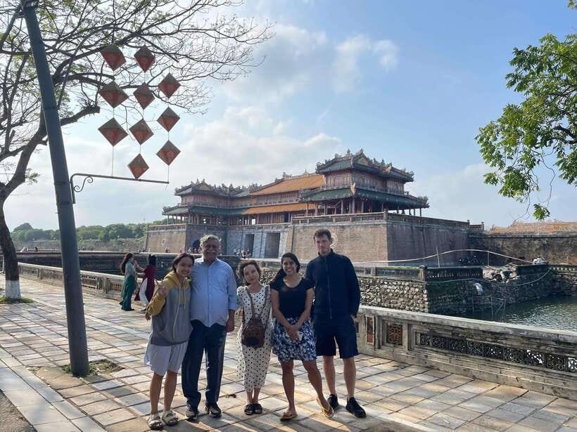 Hue Imperial Ancient City Tip-Based Walking Tour - Exploring the Forbidden City