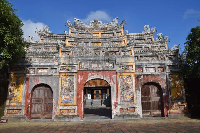 Hue: Imperial and Forbidden City Guided Tour - Booking and Cancellation Policy