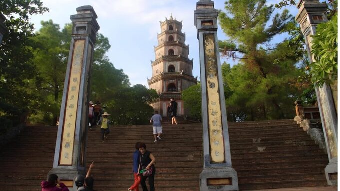 Hue Imperial City Group Tour With Lunch From Hoi An/Da Nang - Transportation Details