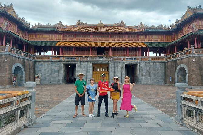Hue Imperial City Private Tour With Local Experts - Exploring the Hue Imperial City