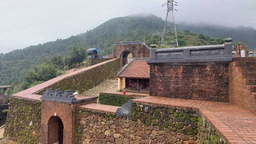 Hue: Lang Co Beach, Lap an Lagoon, Hai Van Pass Daily Tour - Scenic Views at Hai Van Pass