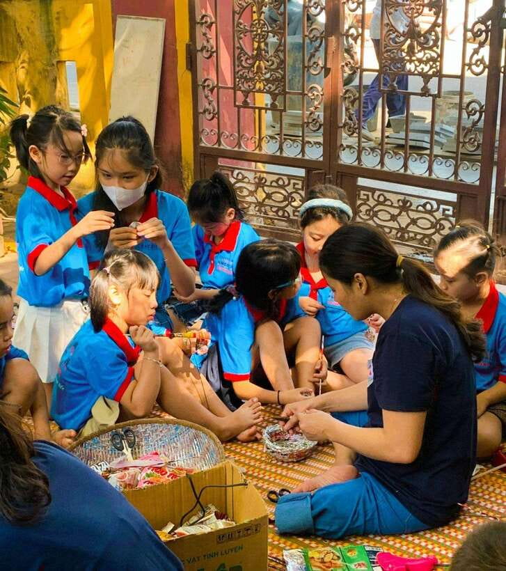 Hue: Make an Impact With Recycled Materials Craft Workshop - Key Points