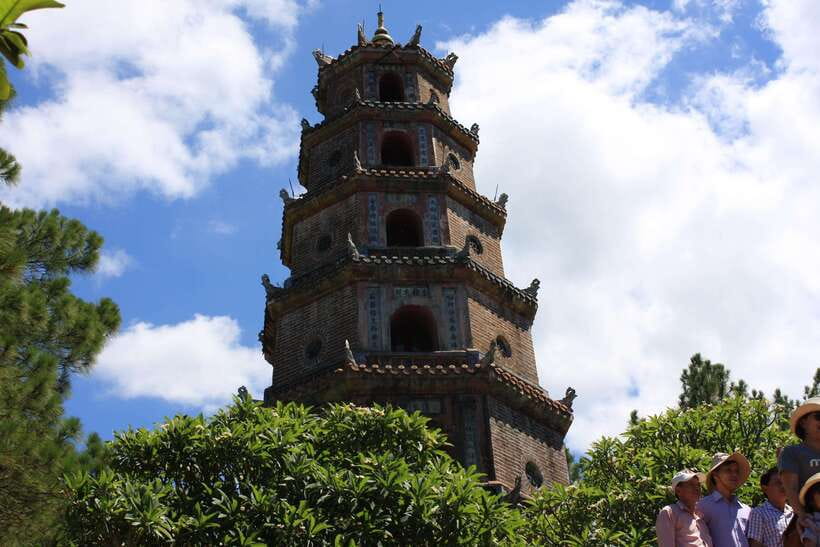 Hue: Perfume River Dragon Boat Cruise Pagoda & Tombs Visit - Discovering Minh Mang Tomb