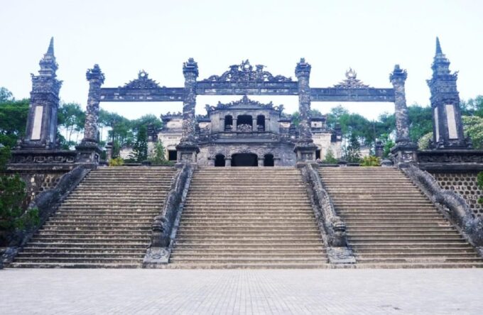 Hue Private Car for Sightseeing With English Speaking Driver - Additional Site Visits