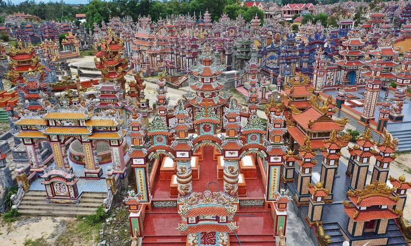 Hue : Private Car to Hoi an via Haivan Pass & City of Ghosts - Overview of the Private Car Tour