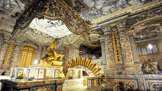 Hue: Private Dragon Boat, Thien Mu Pagoda, & Royal Tomb Tour - Frequently Asked Questions