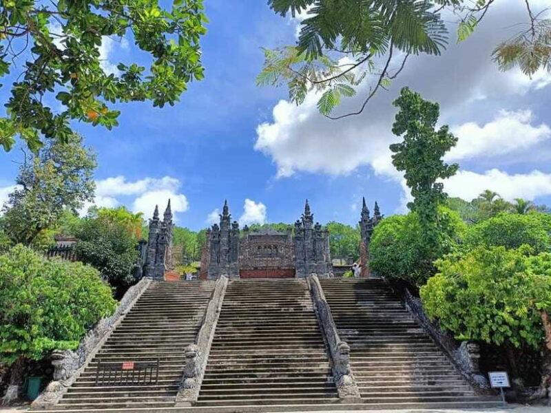 Hue: Royal Tombs Tour - Visit 3 Best Tombs & Pagoda - Tomb of Minh Mang