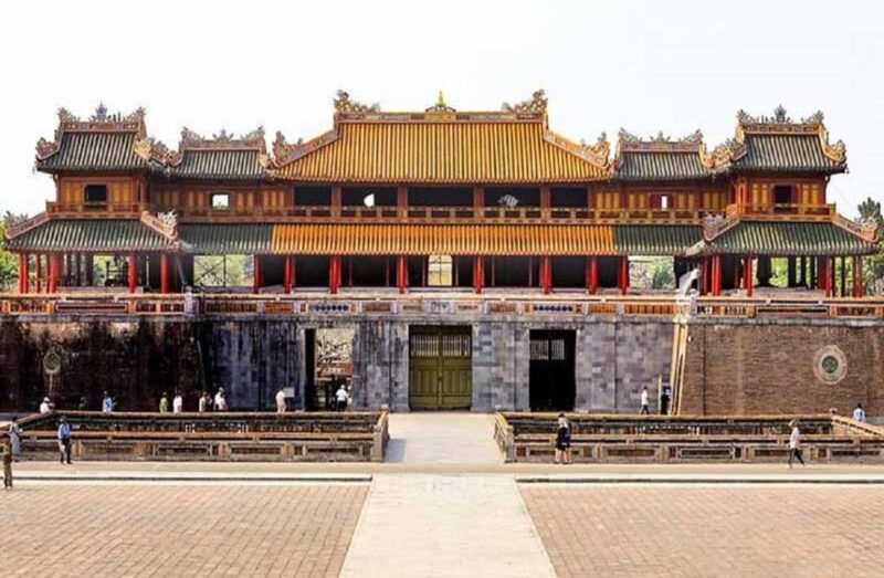 Hue Walking Tour to Imperial Citadel and Forbidden City - Key Points