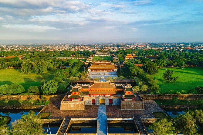Hue Walking Tour to Imperial Citadel and Forbidden City - Hues Imperial Citadel