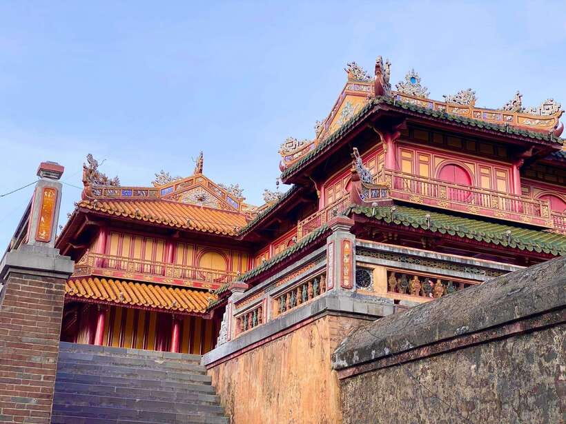 Hue Walking Tour to Imperial City and Dong Ba Market - Key Sites in the Imperial City