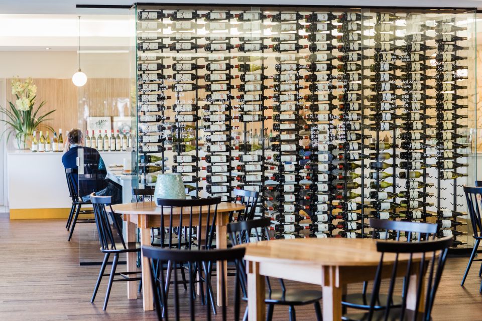 Hunter Valley: Tasting of 6 Shiraz Vintages at Tulloch Wines - Wine Tasting: Educational Experience