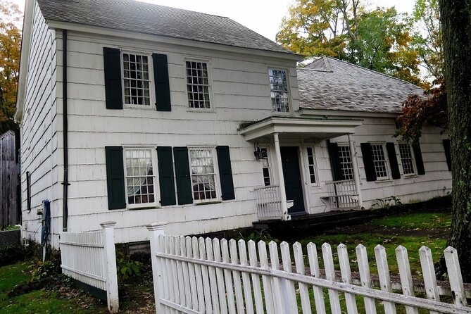 Huntington A Walk To Remember Review - Exploring the Scavenger Hunt Experience