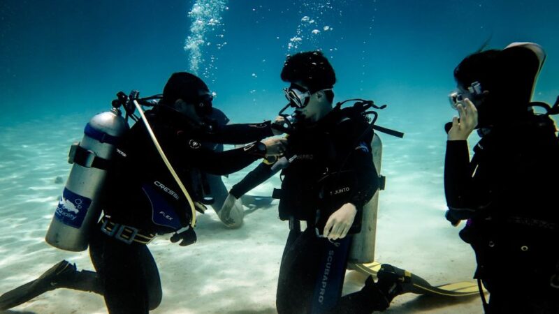 Hurghada: 3-Day PADI Open Water Diving Course With Pickup - Diving Locations in Hurghada