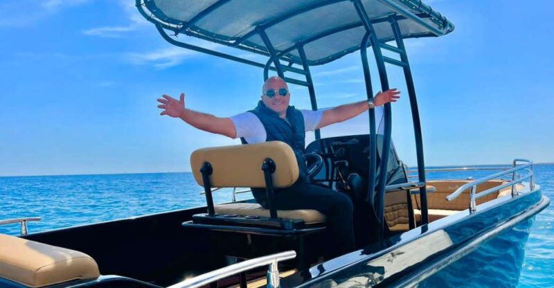 Hurghada: 4 Island Hopping Tour Dolphin, Snorkeling & Lunch - Included Services