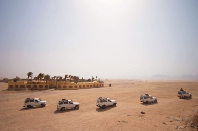 Hurghada: 6-Hour Jeep Desert Safari, Dinner, and Show - Booking Process