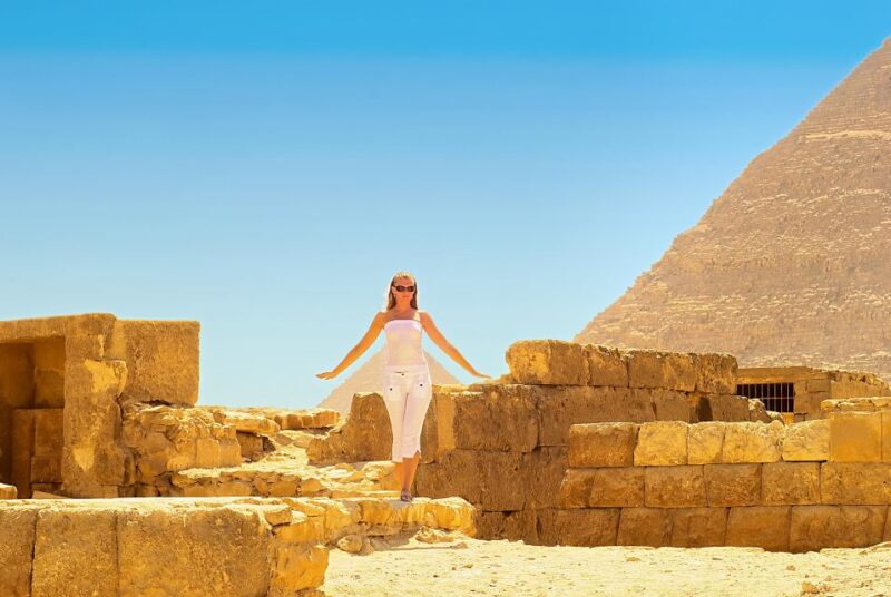 Hurghada: Cairo Day Trip With Horse Ride Along Giza Pyramids - Travel Experience and Reviews