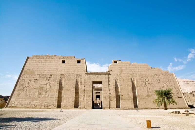Hurghada: Dendera and Medinet Habu Private Guided Day Tour - Itinerary Details