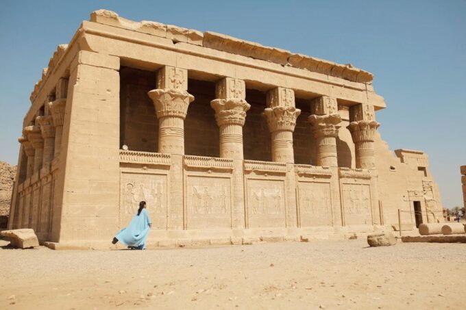 Hurghada: Dendera and Medinet Habu Private Guided Day Tour - Language Options Available