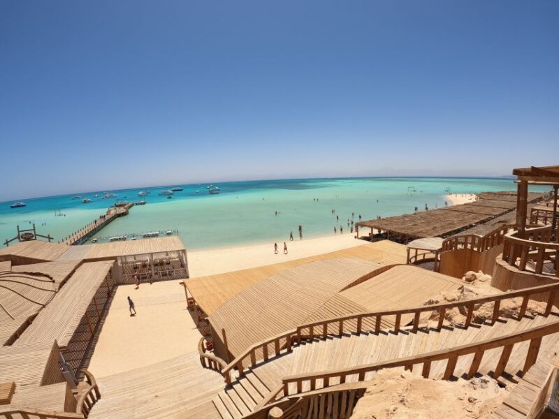 Hurghada: Luxury Cruise Trip to Orange Bay With Lunch - Onboard Experience