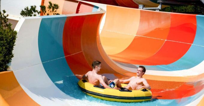 Hurghada: Makadi Water World Ticket With Private Transfer - Nearby Attractions
