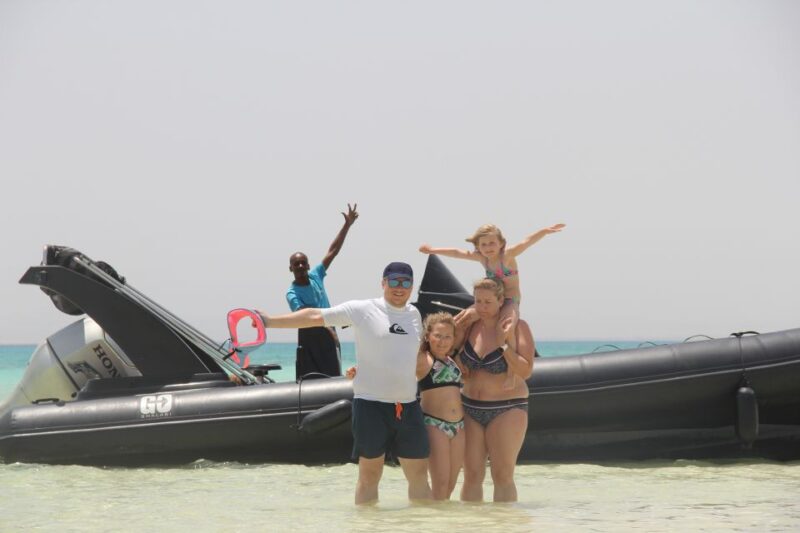 Hurghada: Speedboat Dolphin Watching & Snorkeling With Lunch - Inclusions and Amenities