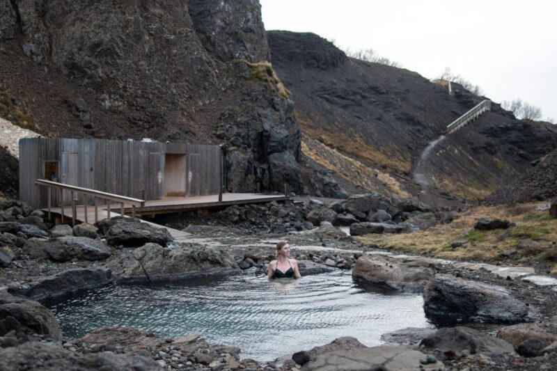 Husafell: Canyon Baths Soak With Short Highlands Hike - Hiking Experience