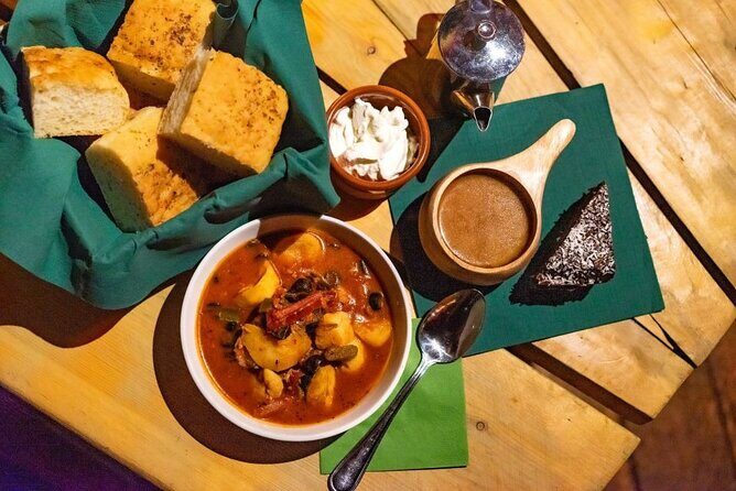 Husky Hike and Puppy Visit with Lunch - What’s Included and Practical Details