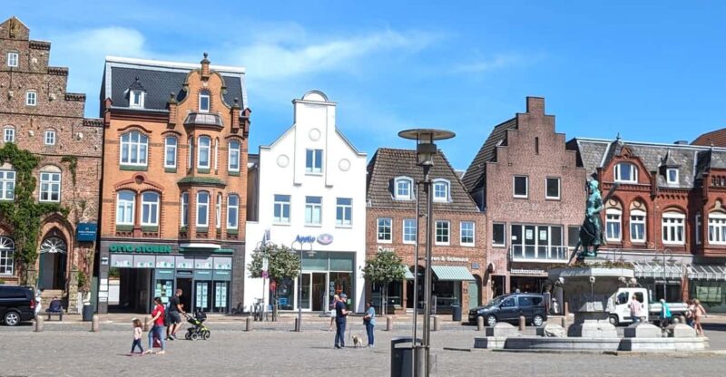 Husum: Romantic Old Town and Harbour Self-guided Tour - Key Points